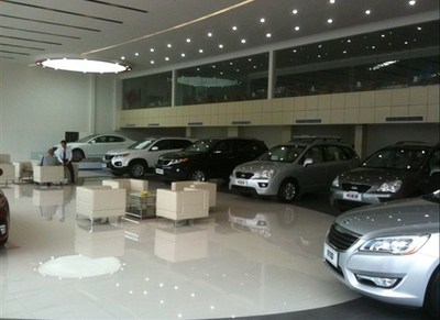 進口起亞全球最新標(biāo)準(zhǔn)4S店正式試營業(yè) 創(chuàng)億汽車開啟服務(wù)新篇章